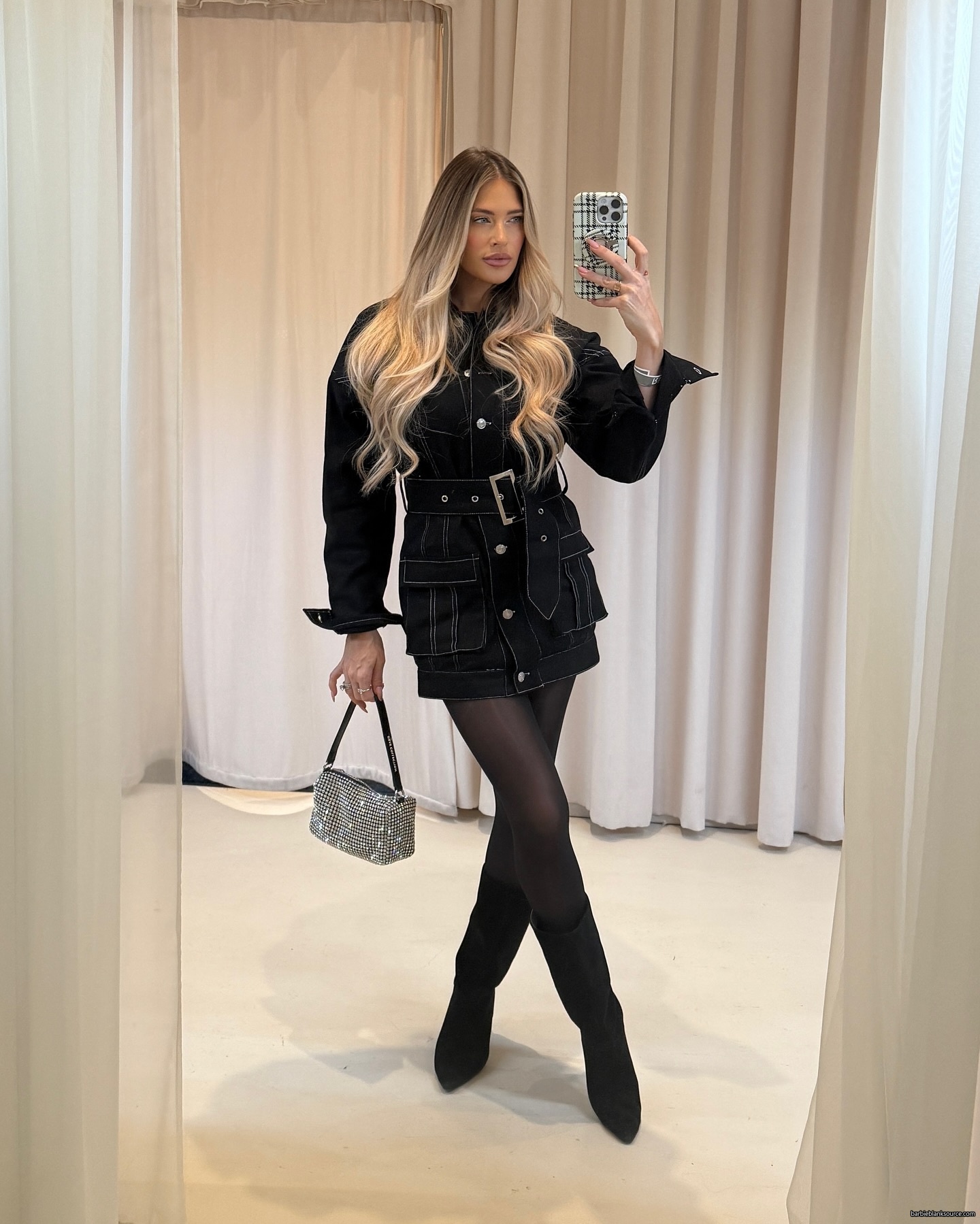 thebarbieblank_1732639329_3509955548885702841_17284606.jpg