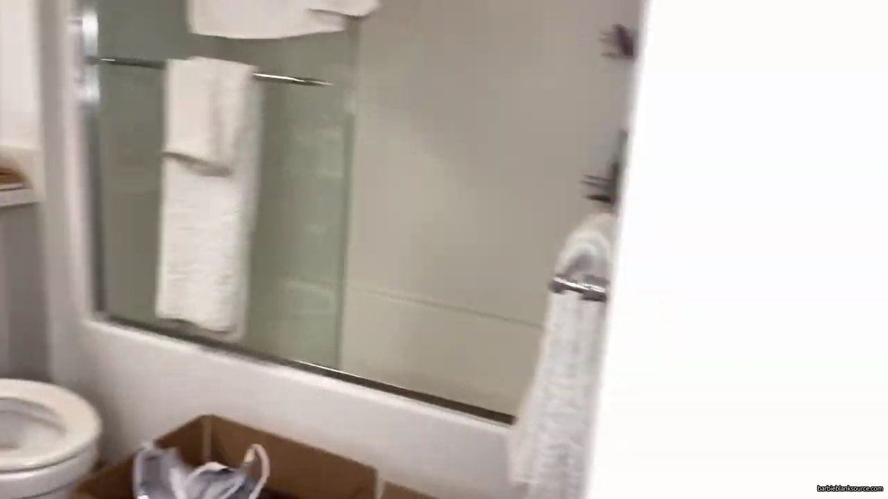 WE_ARE_MOVING_INTO_OUR_NEW_HOUSE212121_mp40579.jpg
