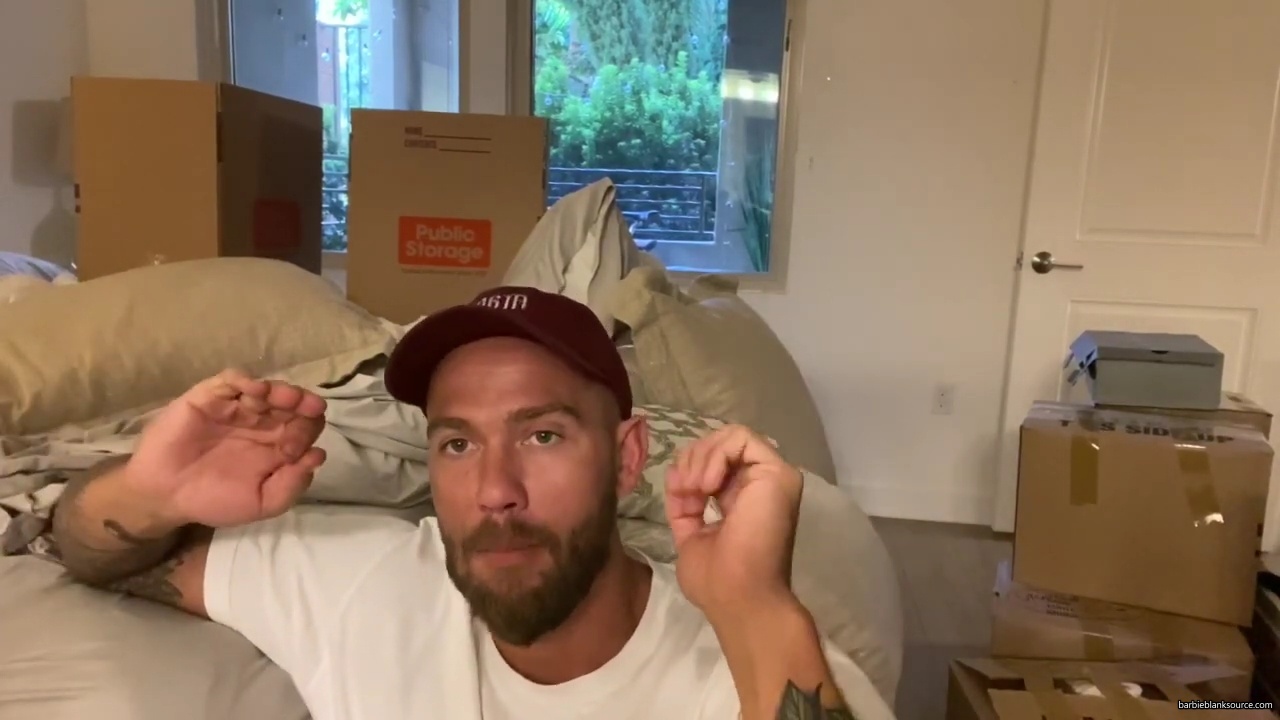 WE_ARE_MOVING_INTO_OUR_NEW_HOUSE212121_mp40605.jpg