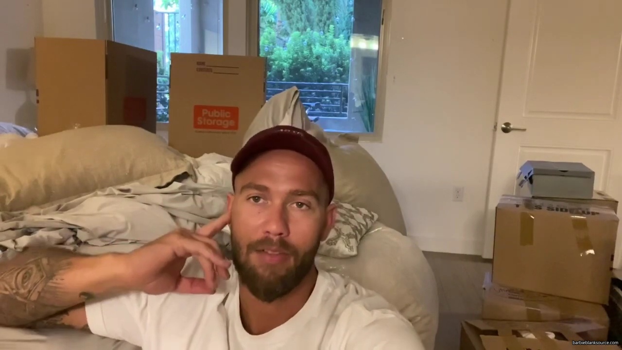 WE_ARE_MOVING_INTO_OUR_NEW_HOUSE212121_mp40619.jpg