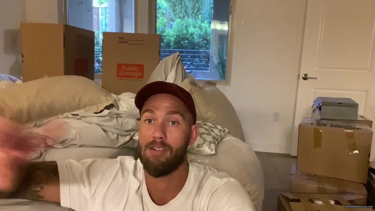 WE_ARE_MOVING_INTO_OUR_NEW_HOUSE212121_mp40624.jpg