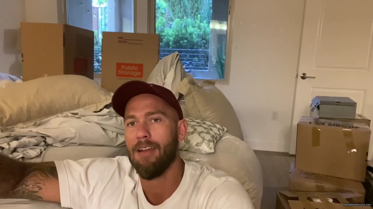 WE_ARE_MOVING_INTO_OUR_NEW_HOUSE212121_mp40627.jpg