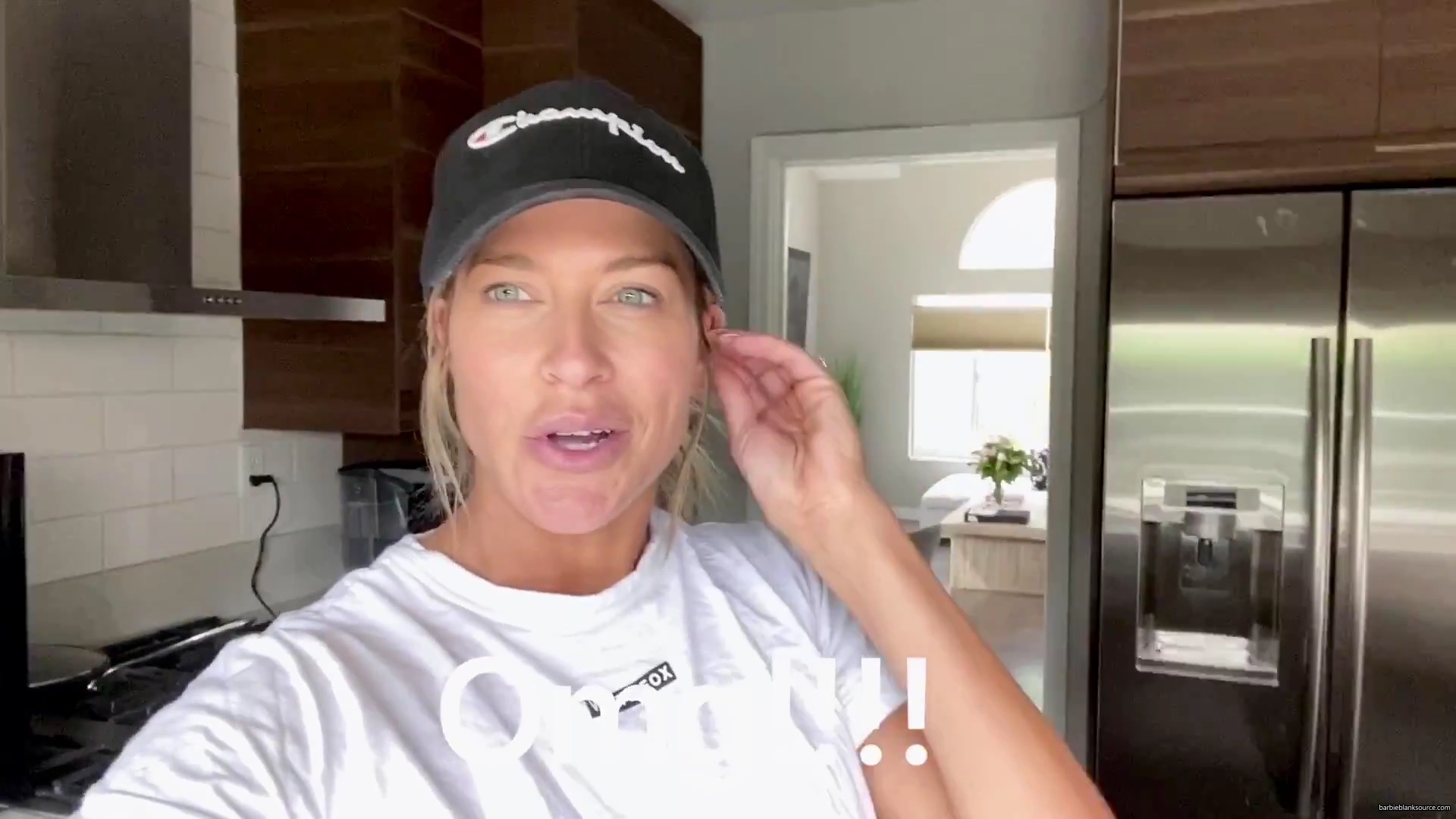 WHO_KNEW_DIYing_COULD_BE_SO_MUCH_FUN__21__mp40063.jpg WHO_KNEW_DIYing_COULD_BE_SO_MUCH_FUN__21__mp40063.jpg