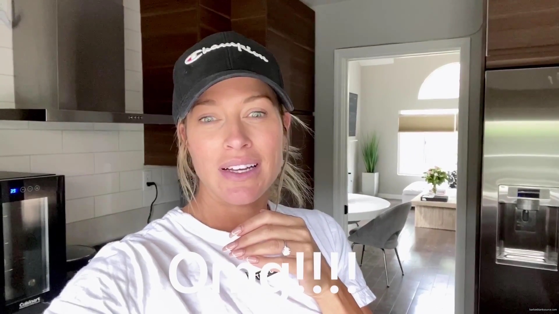 WHO_KNEW_DIYing_COULD_BE_SO_MUCH_FUN__21__mp40072.jpg WHO_KNEW_DIYing_COULD_BE_SO_MUCH_FUN__21__mp40072.jpg