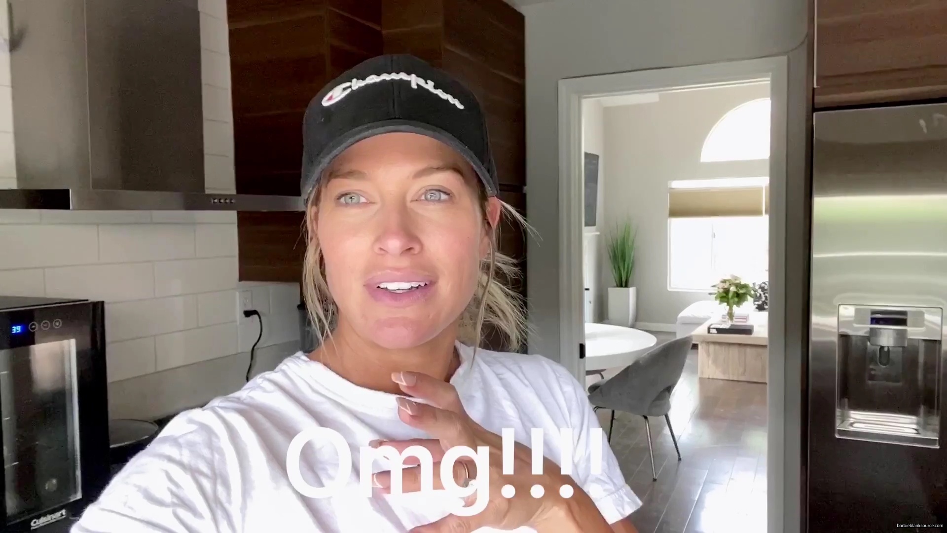 WHO_KNEW_DIYing_COULD_BE_SO_MUCH_FUN__21__mp40075.jpg WHO_KNEW_DIYing_COULD_BE_SO_MUCH_FUN__21__mp40075.jpg