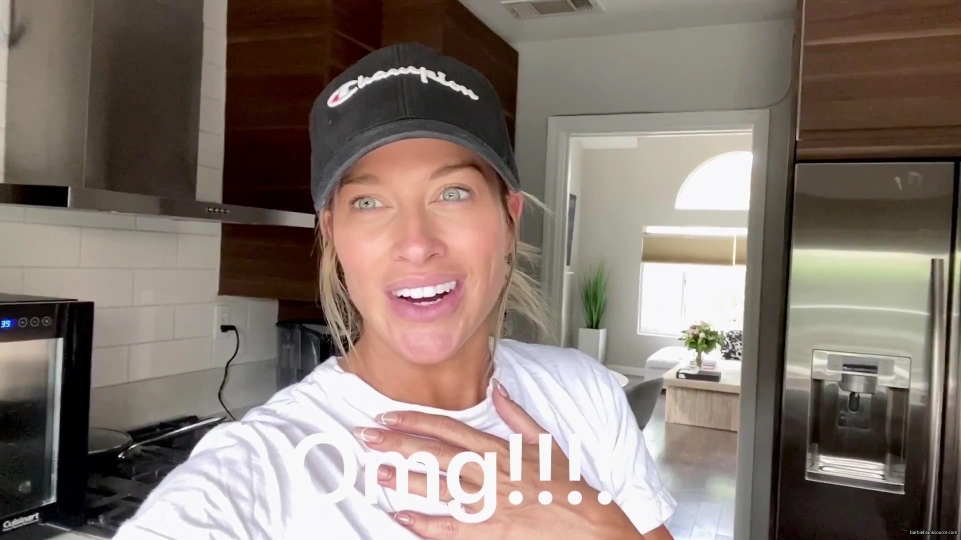 WHO_KNEW_DIYing_COULD_BE_SO_MUCH_FUN__21__mp40089.jpg WHO_KNEW_DIYing_COULD_BE_SO_MUCH_FUN__21__mp40089.jpg