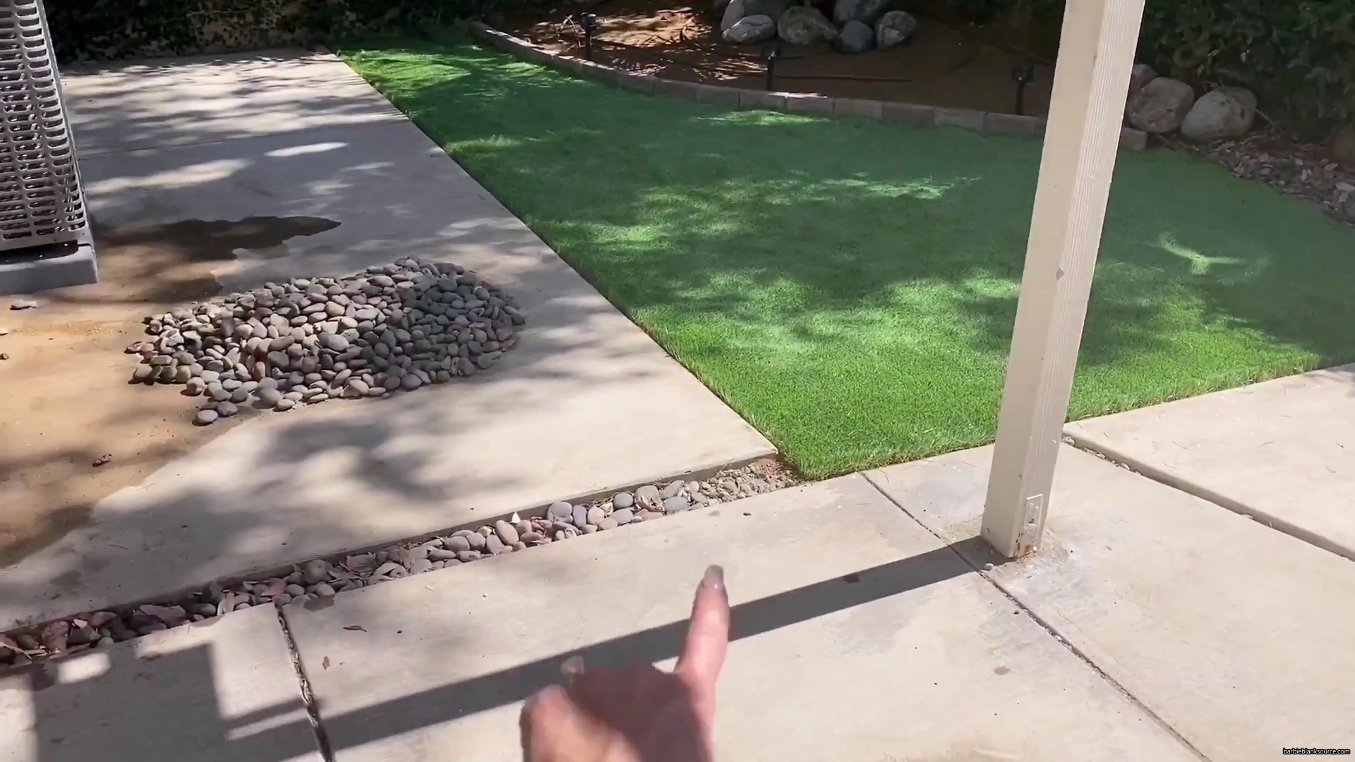 WHO_KNEW_DIYing_COULD_BE_SO_MUCH_FUN__21__mp40360.jpg WHO_KNEW_DIYing_COULD_BE_SO_MUCH_FUN__21__mp40360.jpg