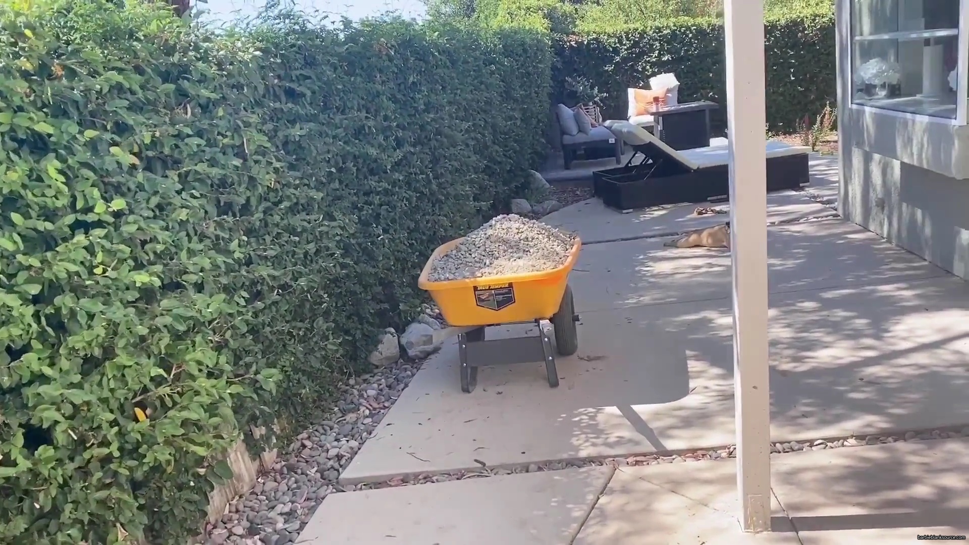 WHO_KNEW_DIYing_COULD_BE_SO_MUCH_FUN__21__mp40373.jpg WHO_KNEW_DIYing_COULD_BE_SO_MUCH_FUN__21__mp40373.jpg