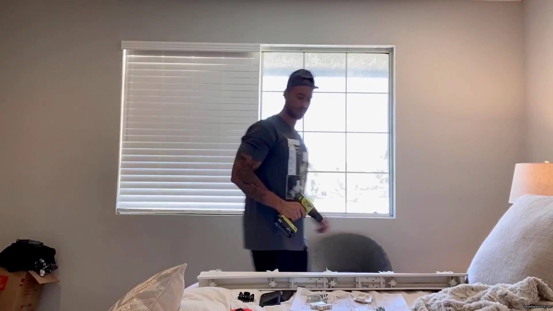 WHO_KNEW_DIYing_COULD_BE_SO_MUCH_FUN__21__mp40680.jpg WHO_KNEW_DIYing_COULD_BE_SO_MUCH_FUN__21__mp40680.jpg