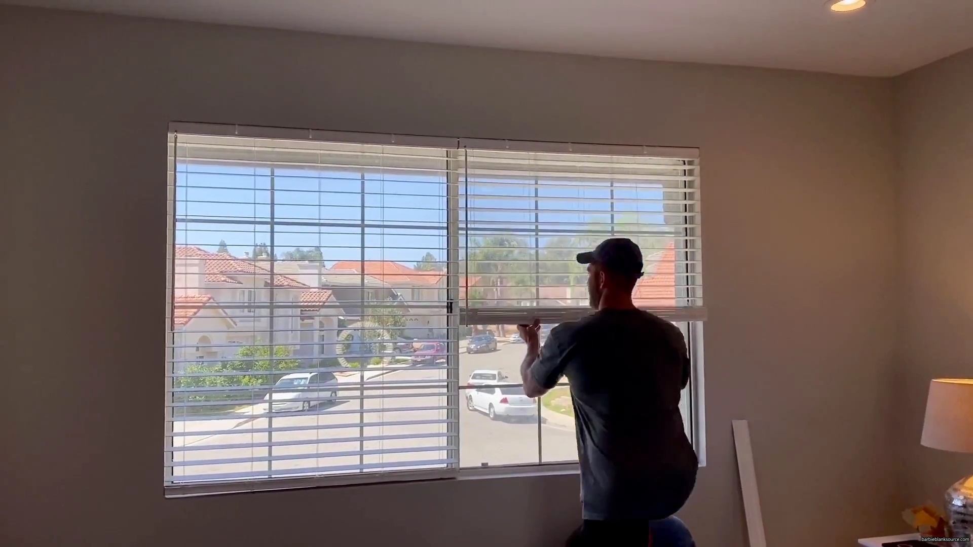 WHO_KNEW_DIYing_COULD_BE_SO_MUCH_FUN__21__mp40734.jpg WHO_KNEW_DIYing_COULD_BE_SO_MUCH_FUN__21__mp40734.jpg