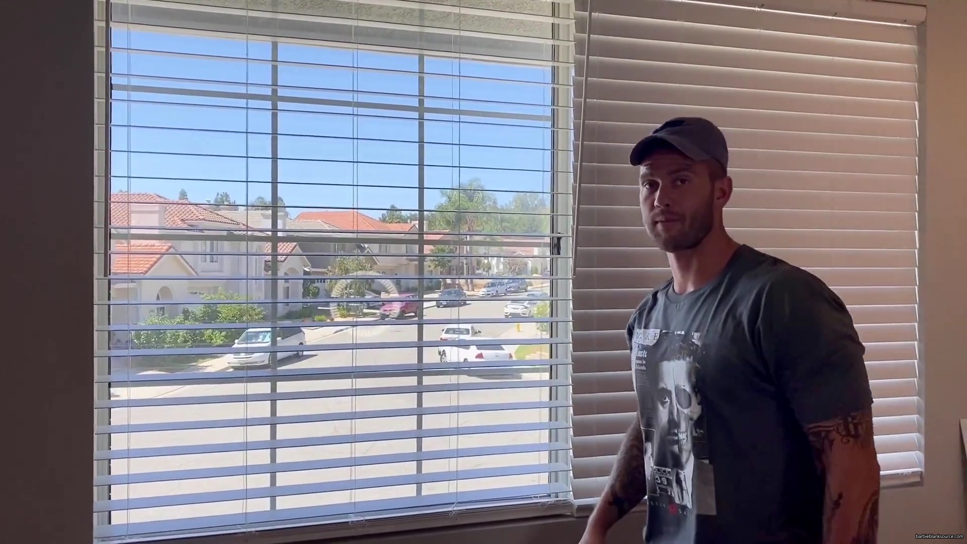 WHO_KNEW_DIYing_COULD_BE_SO_MUCH_FUN__21__mp40769.jpg WHO_KNEW_DIYing_COULD_BE_SO_MUCH_FUN__21__mp40769.jpg