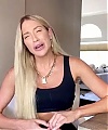 HERE_IT_IS_QUESTION_AND_ANSWER_VLOG_28lots_of_answers_to_questions_I_havent_talked_about_before29_mp40806.jpg