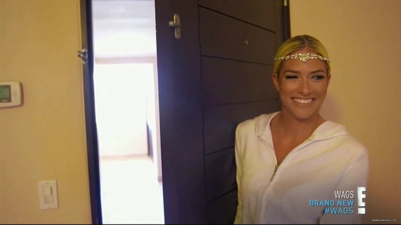 WAGS_S02E06_A_Wag_Wedding_HDTV_x264-CRiMSON_2159.jpg