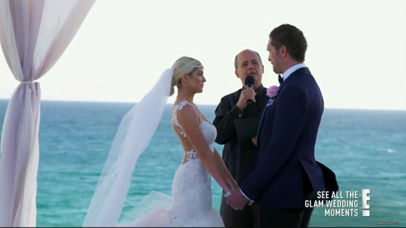 WAGS_S02E06_A_Wag_Wedding_HDTV_x264-CRiMSON_2784.jpg