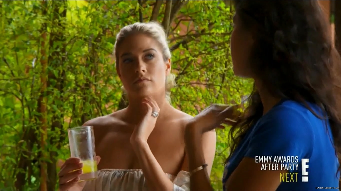 WAGS_S02E11_Trouble_in_Paradise_HDTV_x264-RBB_3392.jpg
