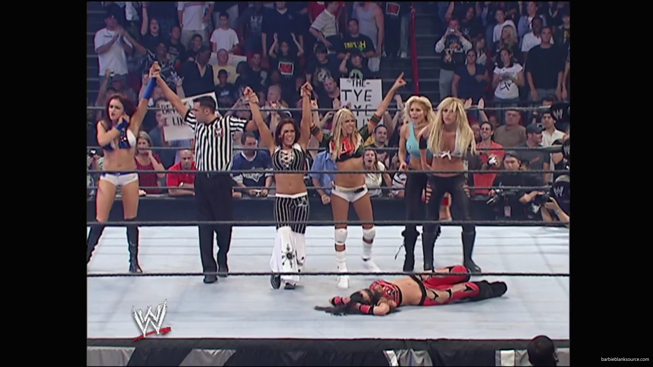 WWE_Survivor_Series_2007_Beth_Jillian_Layla_Melina_Victoria_vs_Kelly_Maria_Michelle_Mickie_Torrie_mp40463.jpg