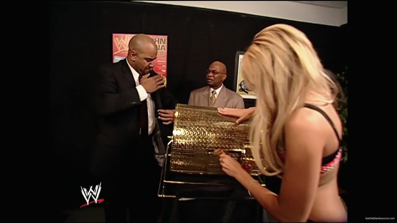 WWE_Royal_Rumble_2007_Kelly_Backstage_Segments_mp41801.jpg