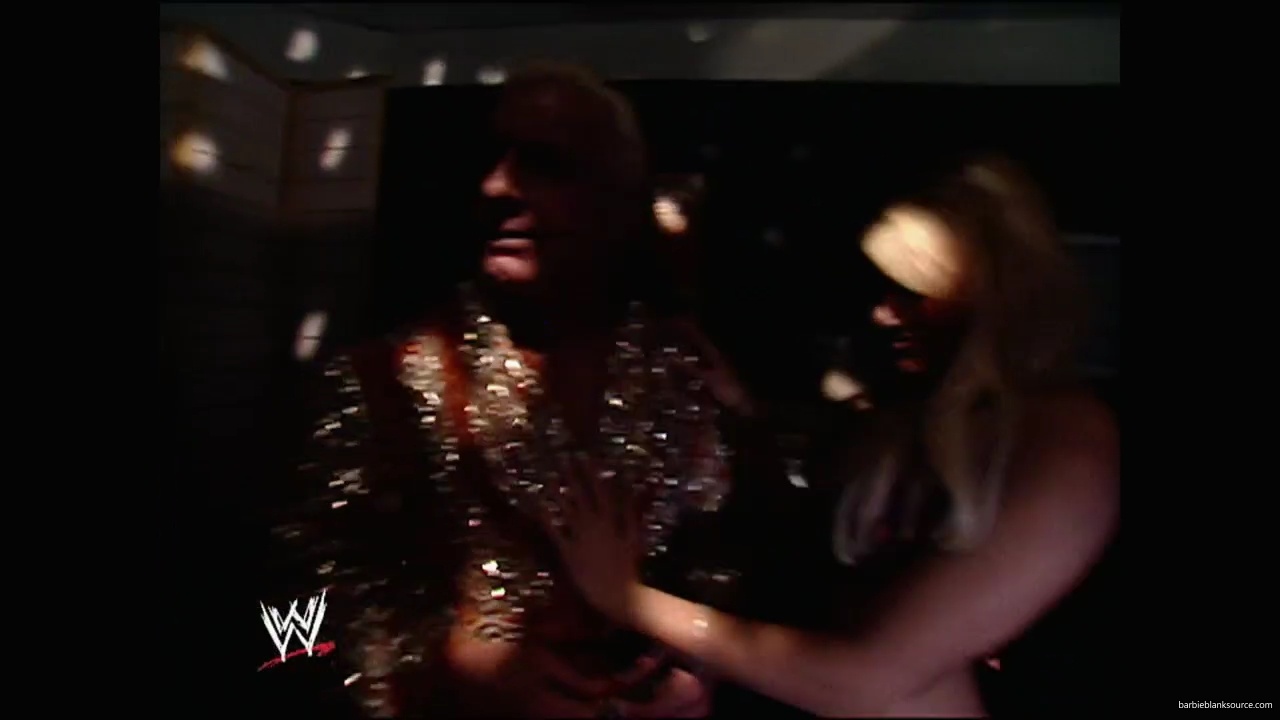 WWE_Royal_Rumble_2007_Kelly_Backstage_Segments_mp41824.jpg