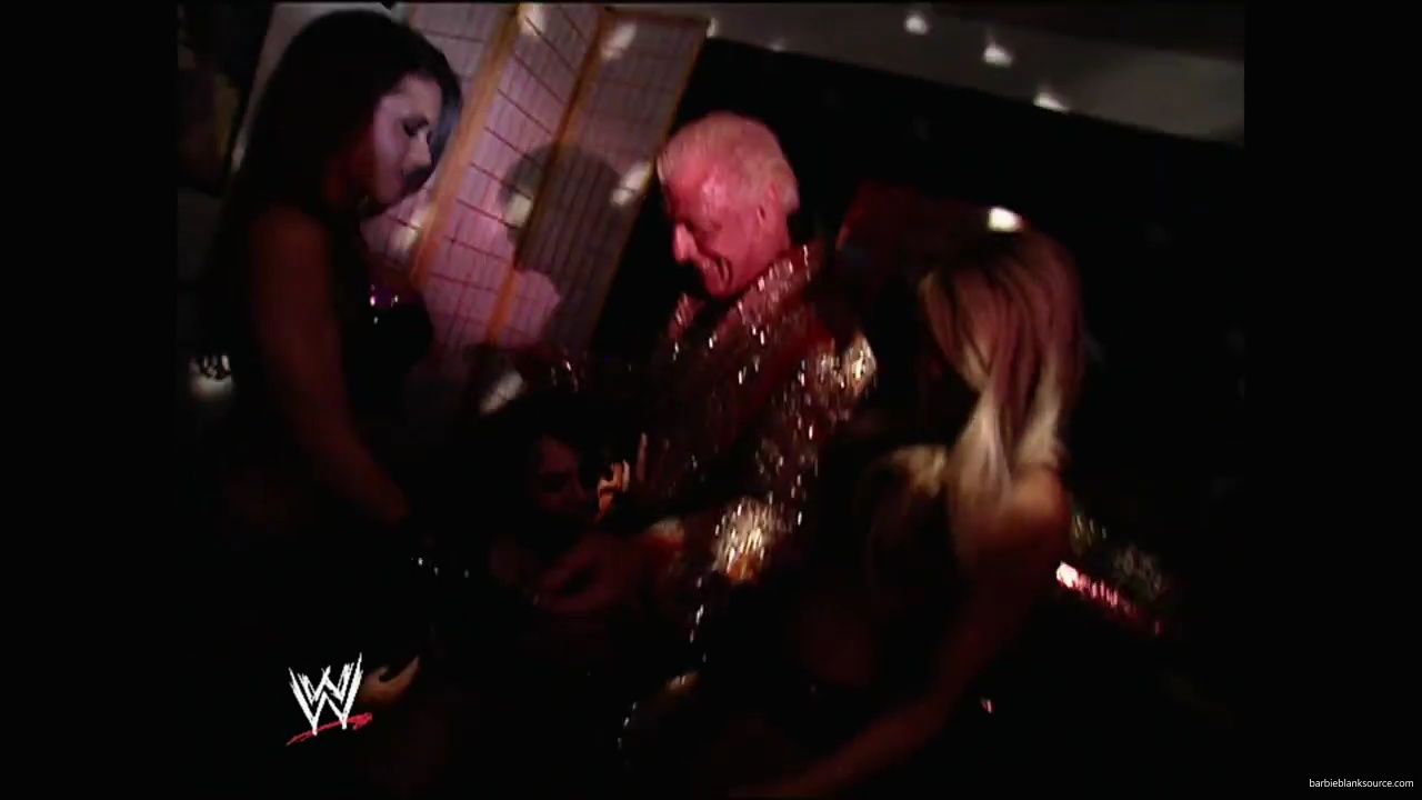 WWE_Royal_Rumble_2007_Kelly_Backstage_Segments_mp41827.jpg