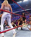 WWE_Royal_Rumble_2010_Michelle_vs_Mickie_mp40625.jpg