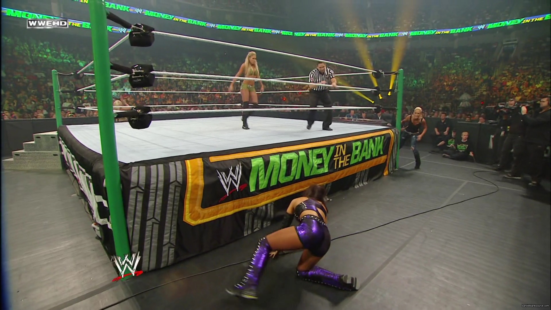 WWE_Money_In_The_Bank_2010_Kelly_vs_Layla_mp40386.jpg