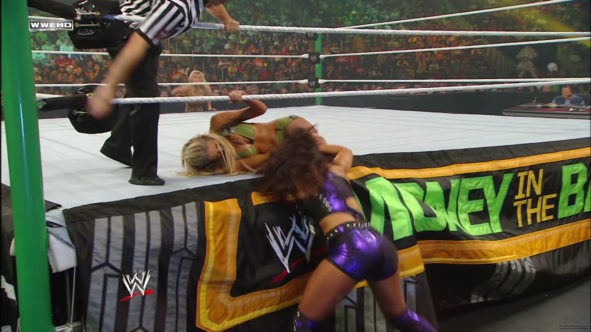 WWE_Money_In_The_Bank_2010_Kelly_vs_Layla_mp40397.jpg