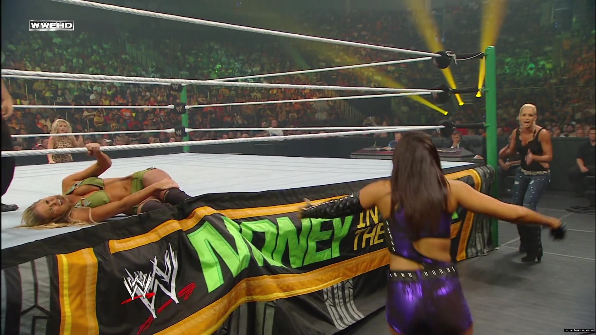 WWE_Money_In_The_Bank_2010_Kelly_vs_Layla_mp40400.jpg