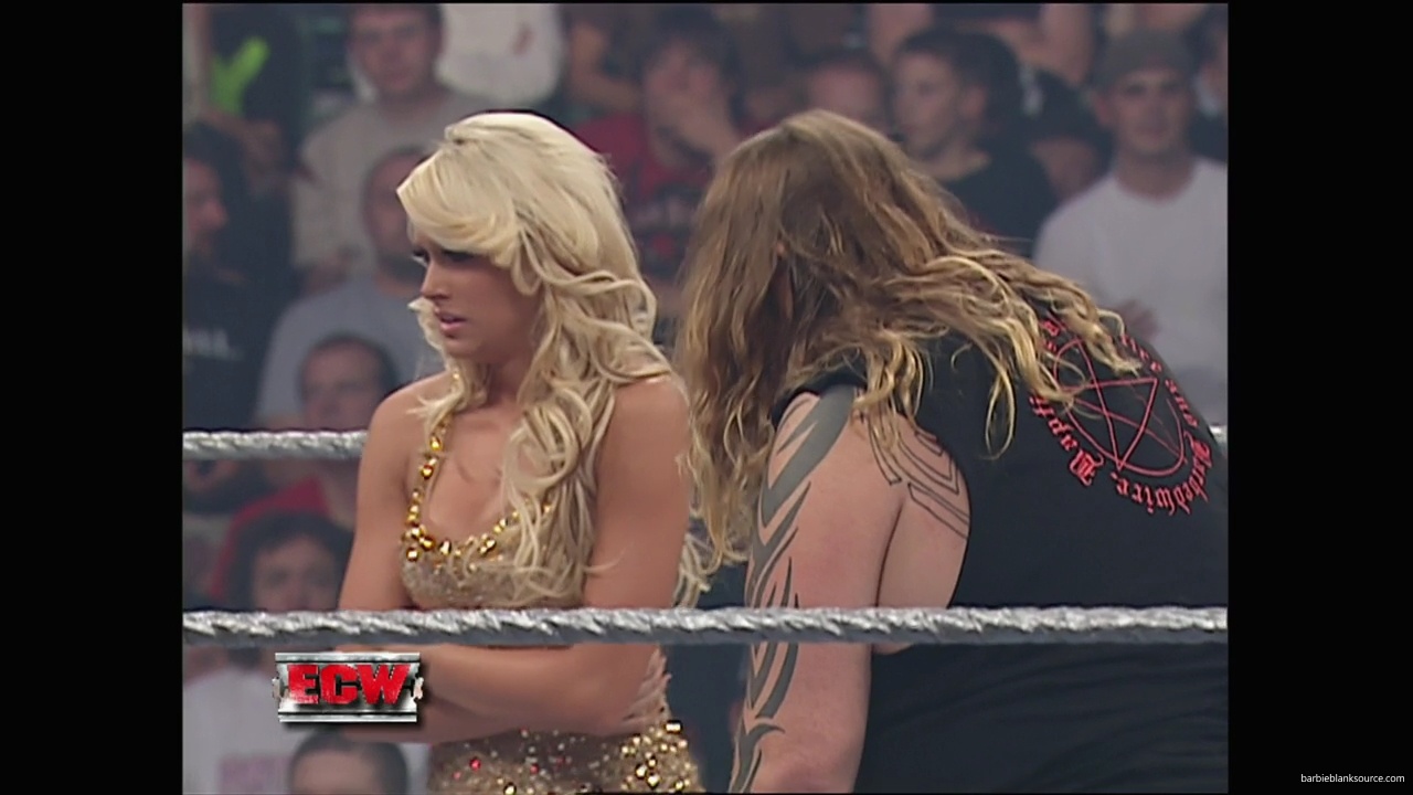 WWE_ECW_10_02_07_Kelly_Segment_mp40177.jpg