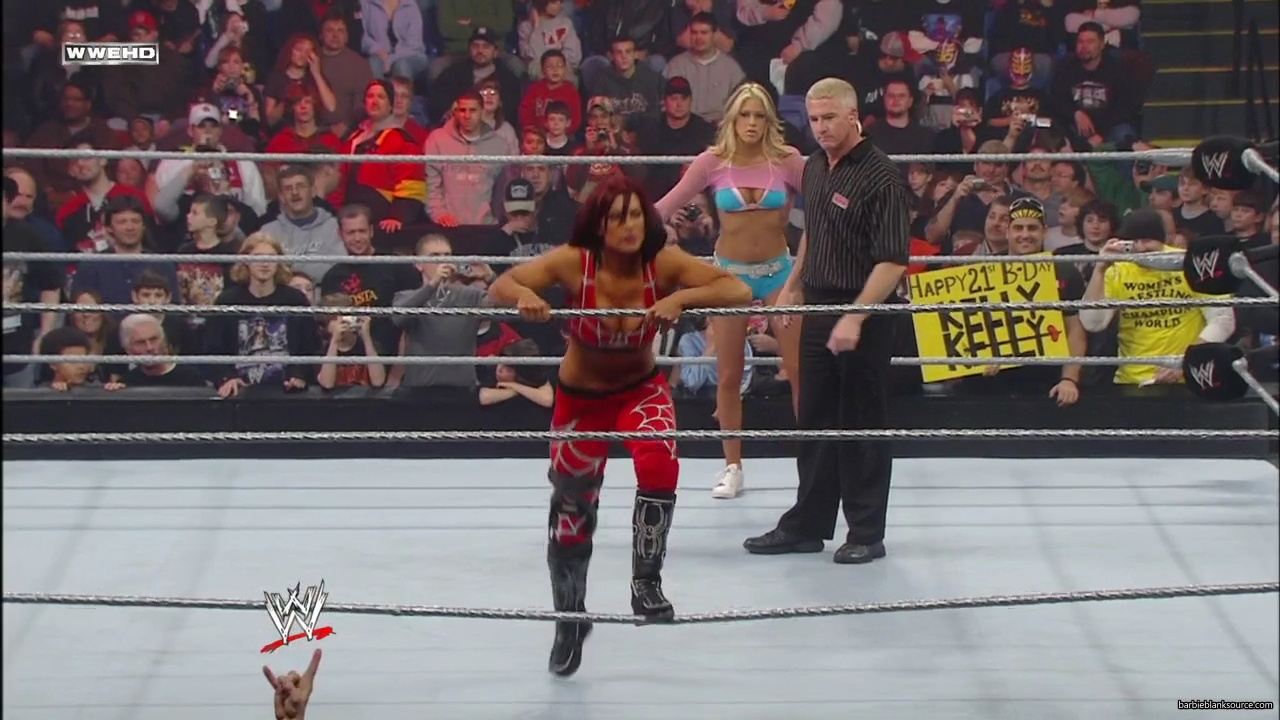 WWE_ECW_01_29_08_Kelly_vs_Victoria_mp40937.jpg