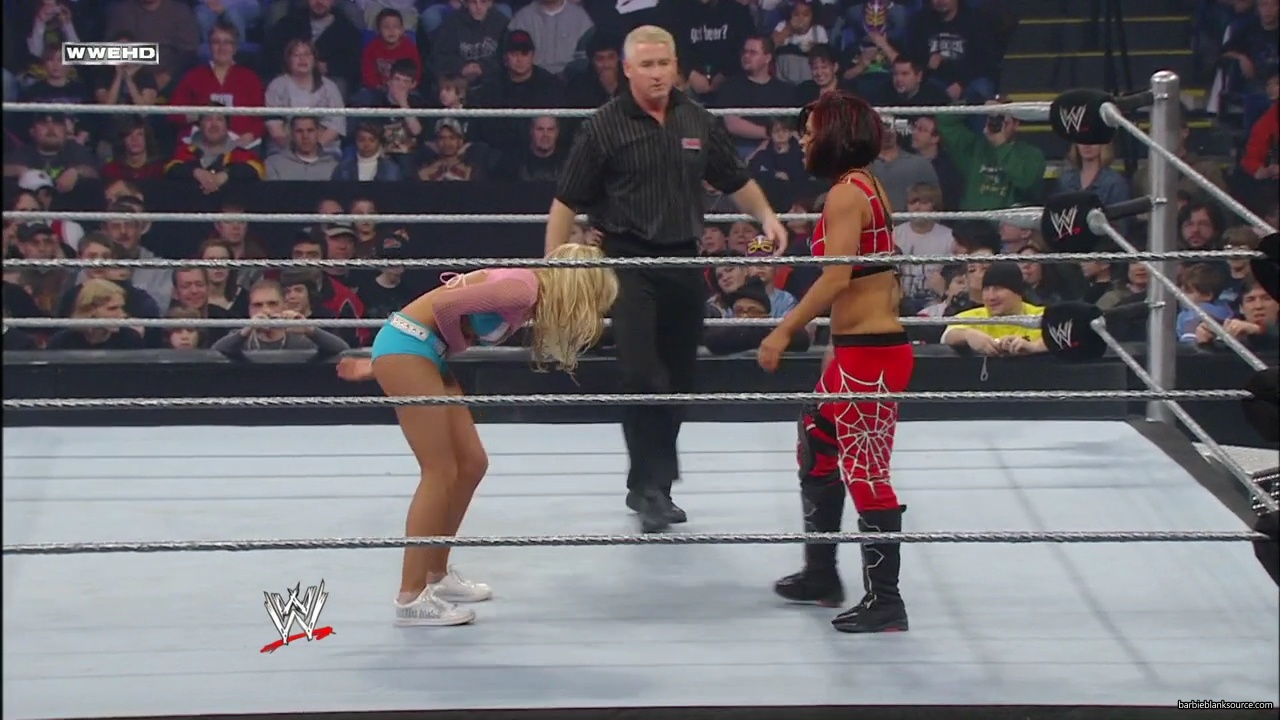 WWE_ECW_01_29_08_Kelly_vs_Victoria_mp41096.jpg