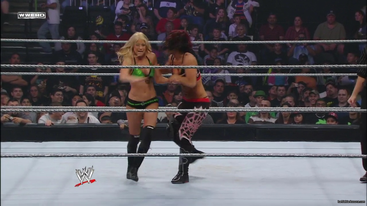 WWE_ECW_02_05_08_Kelly_Michelle_vs_Layla_Victoria_mp41439.jpg