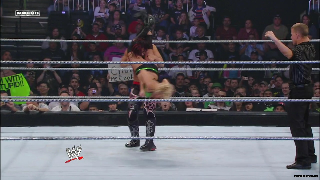 WWE_ECW_02_05_08_Kelly_Michelle_vs_Layla_Victoria_mp41443.jpg