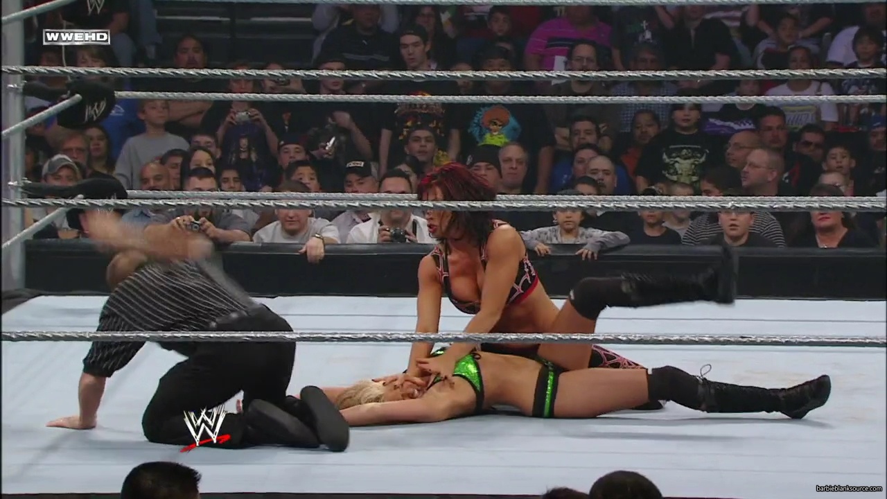 WWE_ECW_02_05_08_Kelly_Michelle_vs_Layla_Victoria_mp41468.jpg