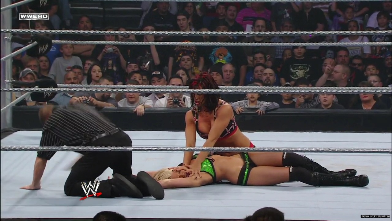 WWE_ECW_02_05_08_Kelly_Michelle_vs_Layla_Victoria_mp41469.jpg