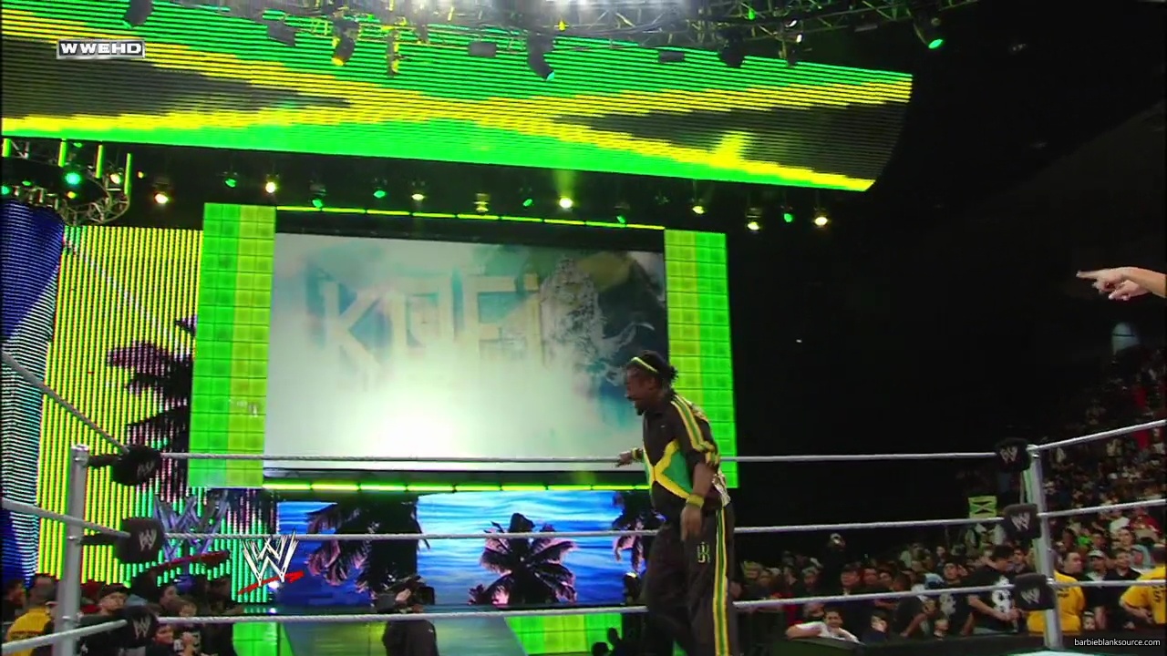 WWE_ECW_02_26_08_Kelly_Kofi_vs_Layla_Santino_mp42037.jpg