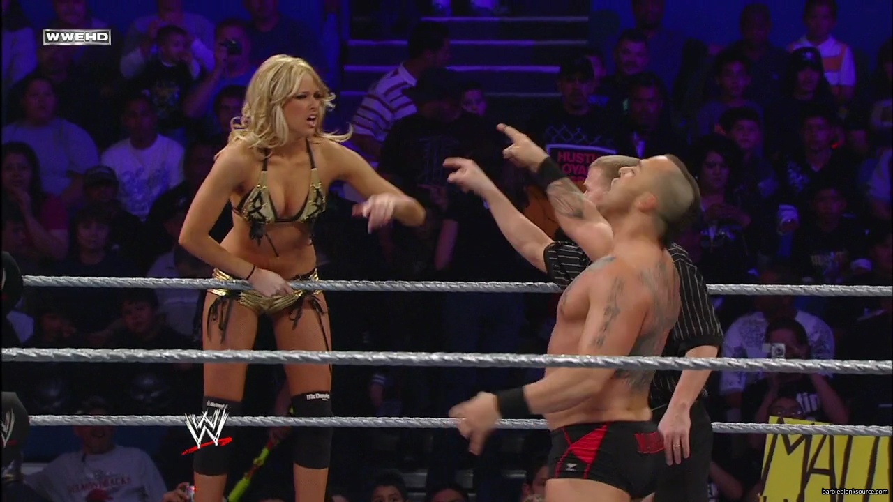 WWE_ECW_02_26_08_Kelly_Kofi_vs_Layla_Santino_mp42251.jpg