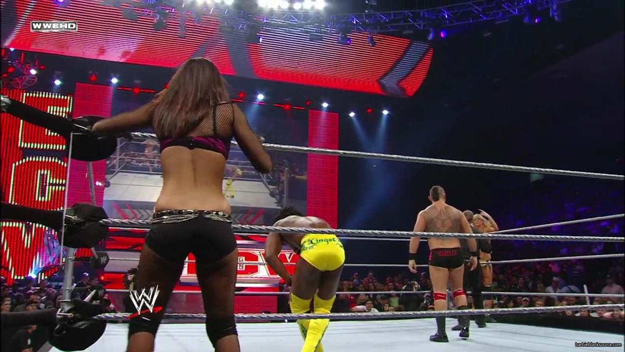 WWE_ECW_02_26_08_Kelly_Kofi_vs_Layla_Santino_mp42255.jpg