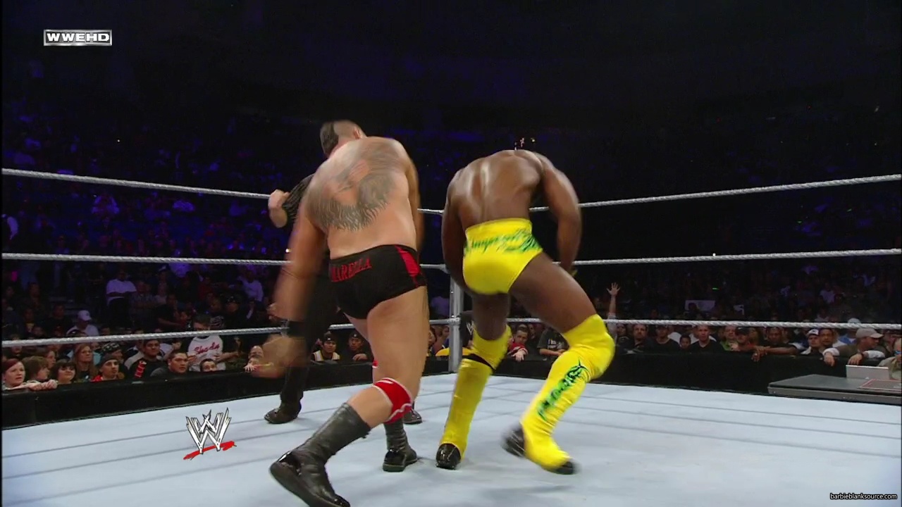 WWE_ECW_02_26_08_Kelly_Kofi_vs_Layla_Santino_mp42294.jpg
