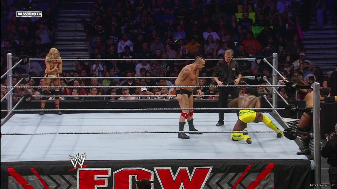 WWE_ECW_02_26_08_Kelly_Kofi_vs_Layla_Santino_mp42302.jpg