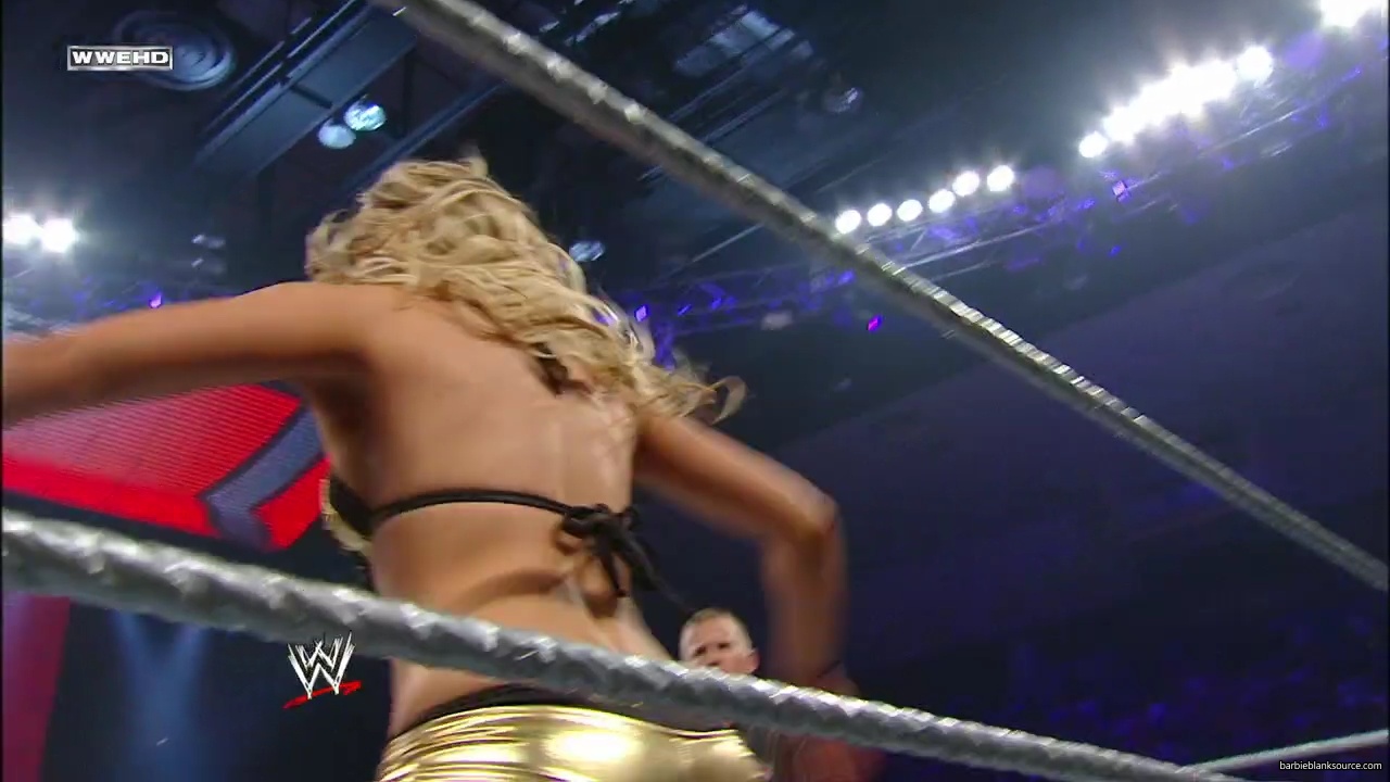 WWE_ECW_02_26_08_Kelly_Kofi_vs_Layla_Santino_mp42341.jpg