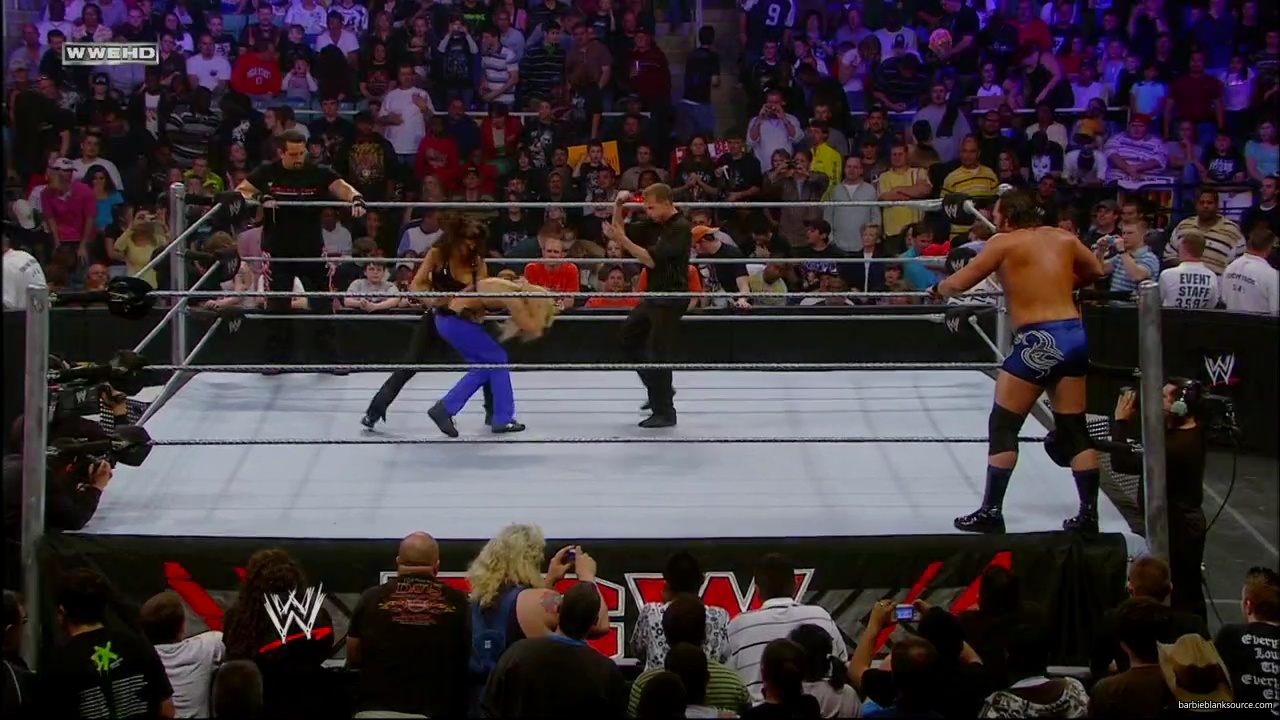 WWE_ECW_04_22_08_Dreamer_Kelly_vs_Knox_Layla_mp40170.jpg