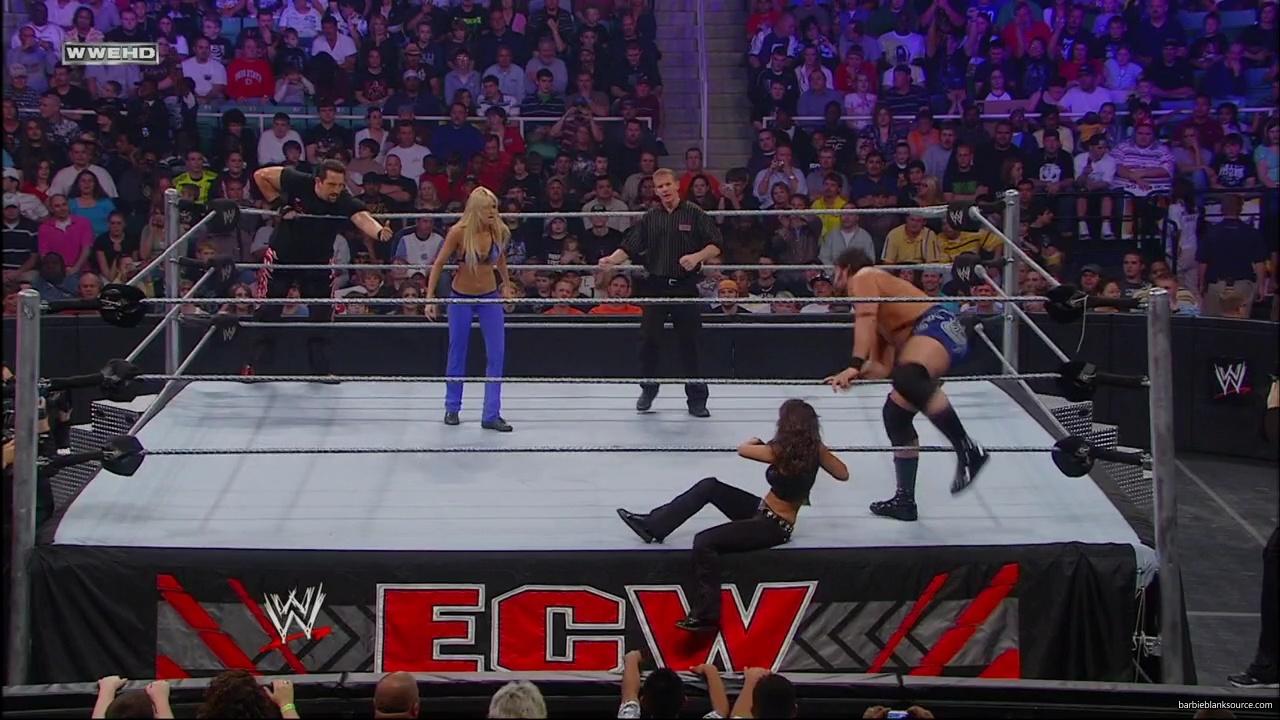 WWE_ECW_04_22_08_Dreamer_Kelly_vs_Knox_Layla_mp40194.jpg