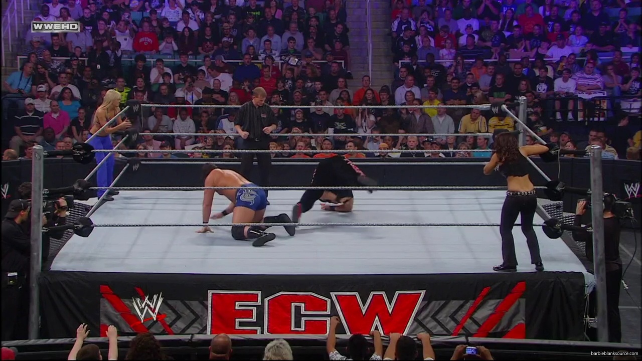 WWE_ECW_04_22_08_Dreamer_Kelly_vs_Knox_Layla_mp40210.jpg