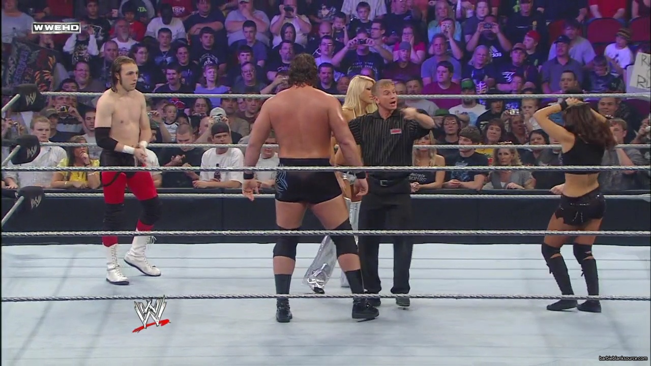 WWE_ECW_05_20_08_Colin_Kelly_vs_Knox_Layla_mp40108.jpg