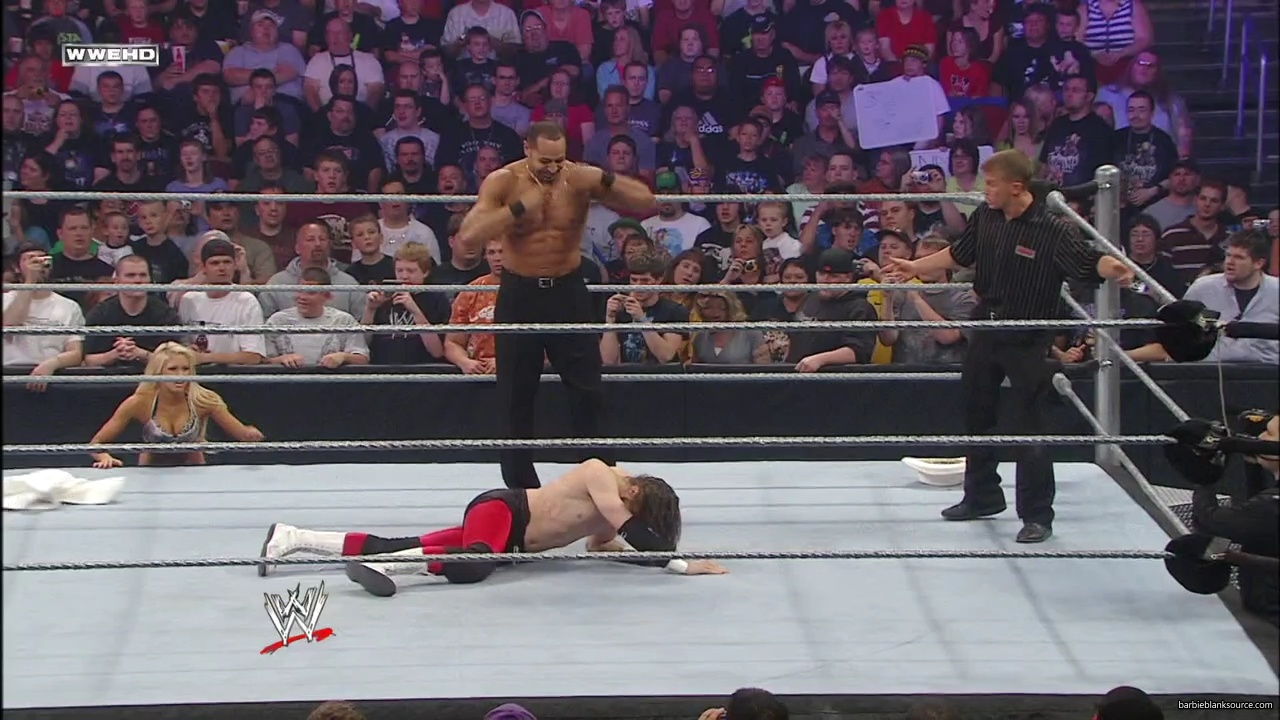 WWE_ECW_05_20_08_Colin_Kelly_vs_Knox_Layla_mp40229.jpg