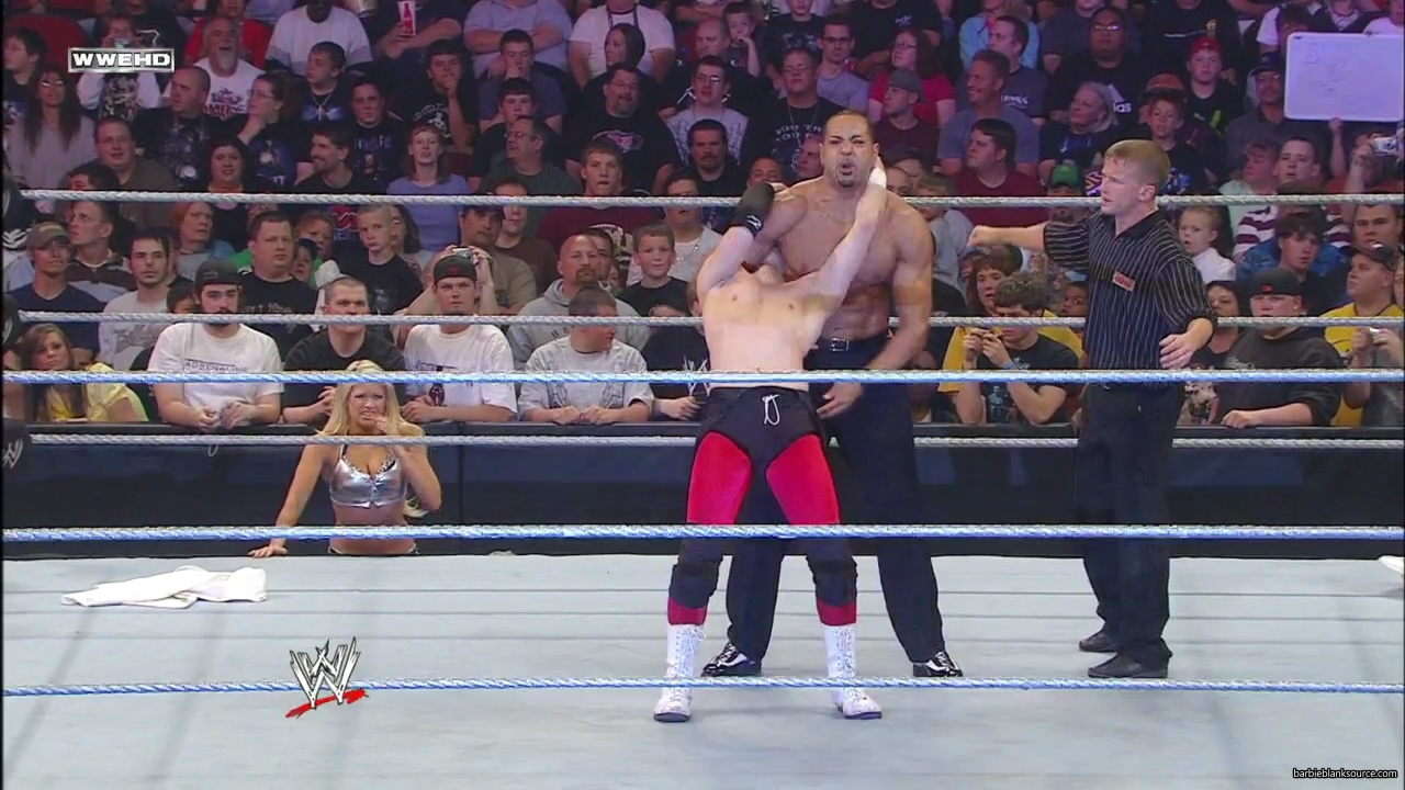 WWE_ECW_05_20_08_Colin_Kelly_vs_Knox_Layla_mp40236.jpg