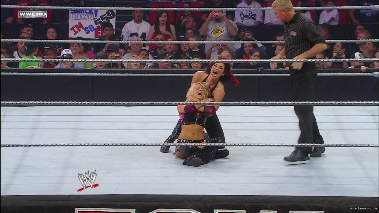 WWE_ECW_06_10_08_Kelly_vs_Victoria_mp40452.jpg