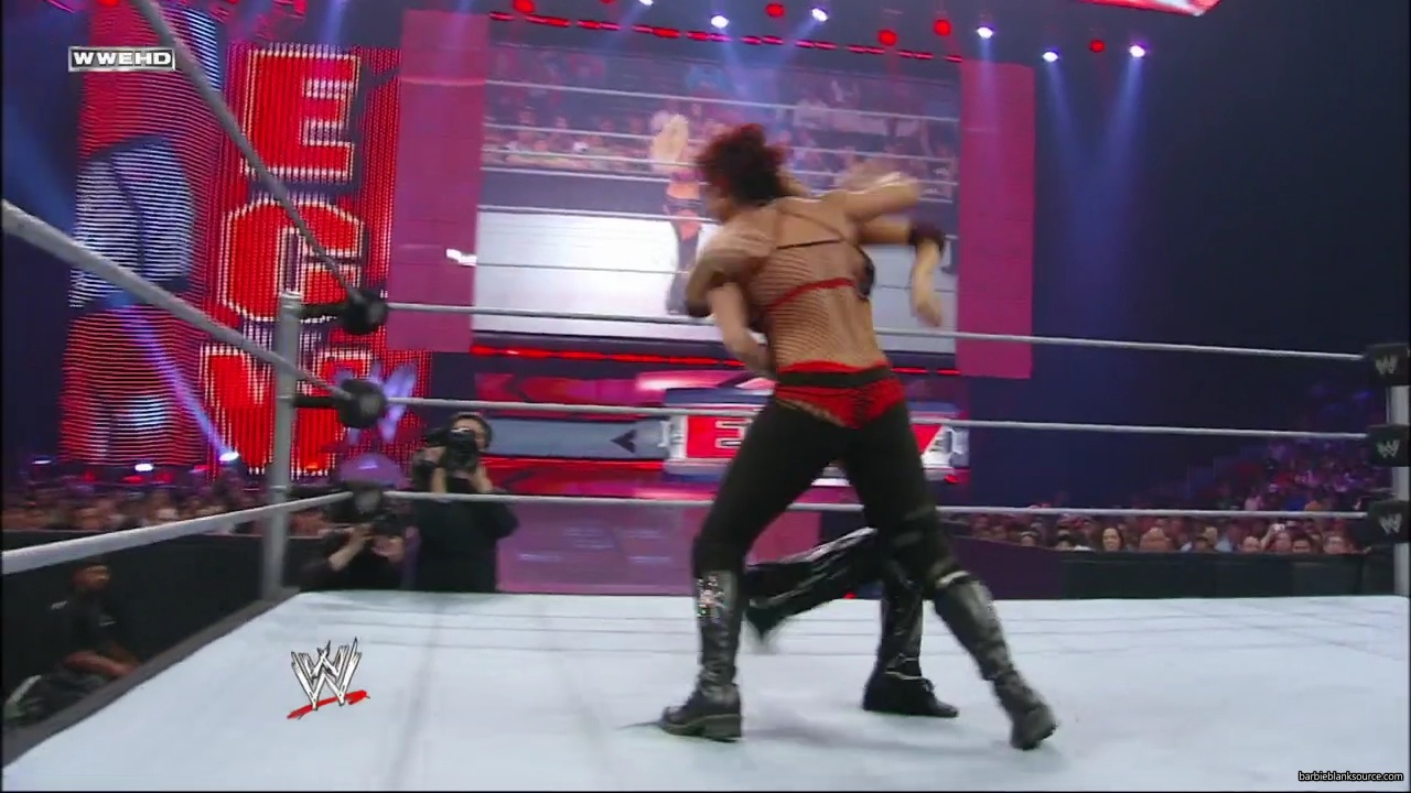 WWE_ECW_06_10_08_Kelly_vs_Victoria_mp40500.jpg