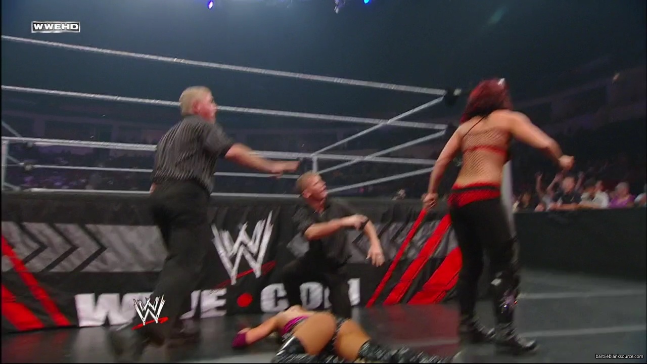 WWE_ECW_06_10_08_Kelly_vs_Victoria_mp40711.jpg