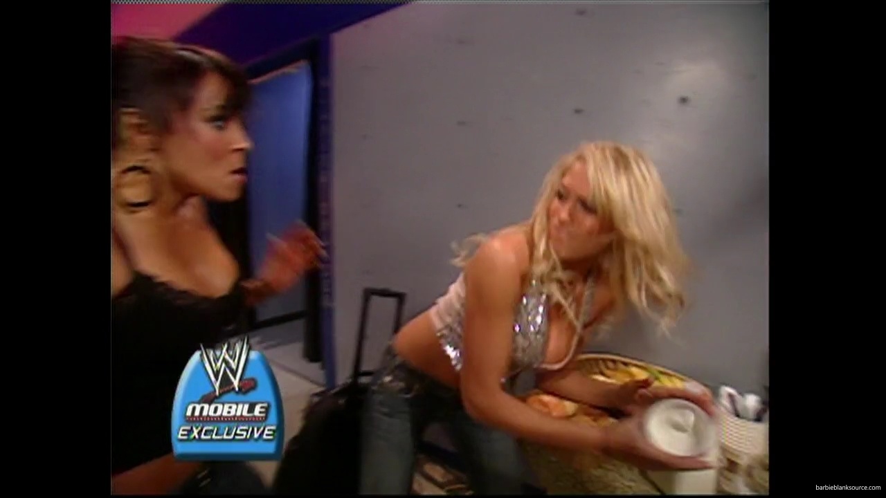 WWE_ECW_11_20_07_Kelly_Layla_Backstage_Fight_Segment_mp41460.jpg